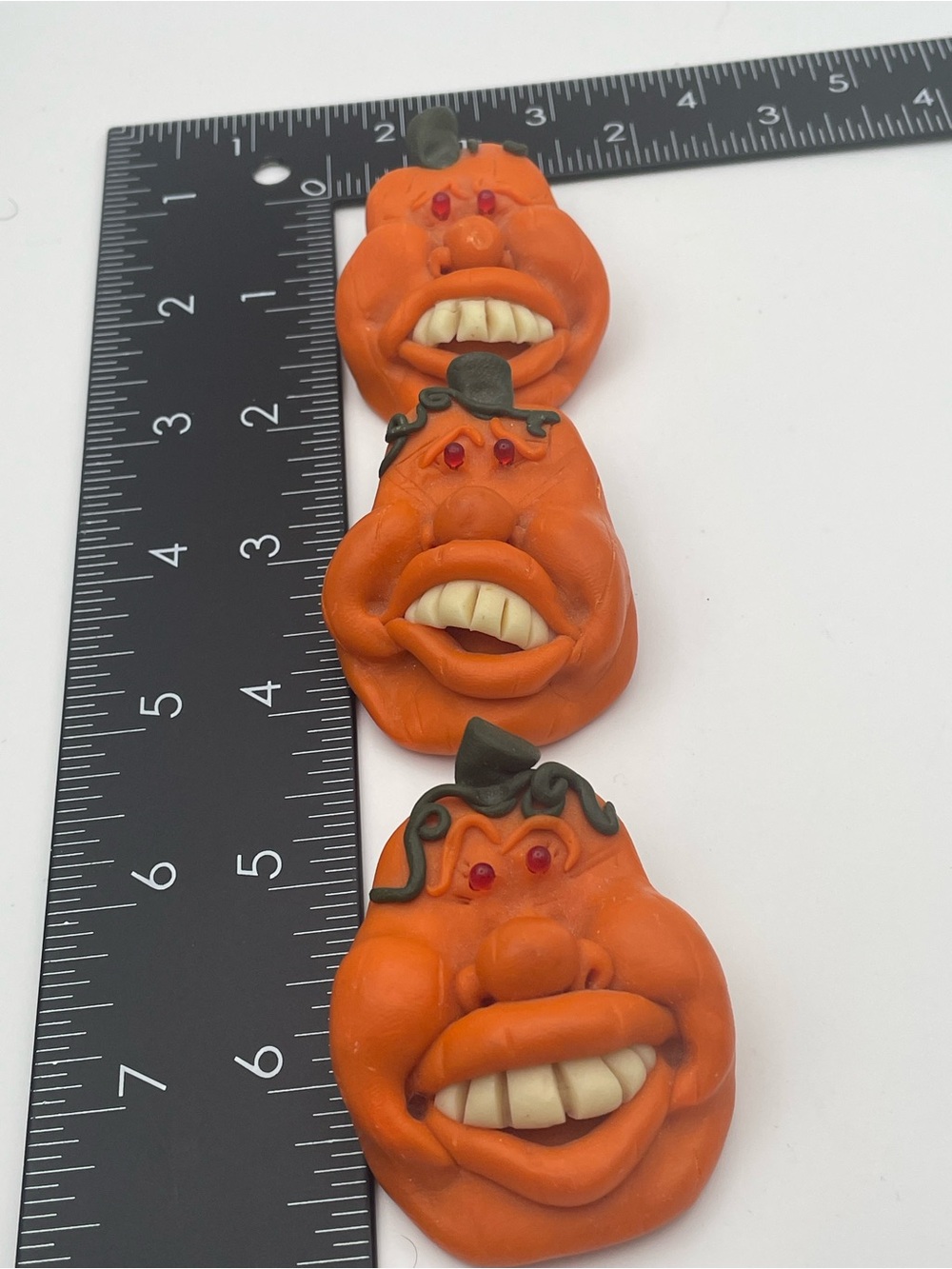 Set of 3 Whimsical Crazy Face Light Up Pumpkin Brooch Pins. Red eyes and Teeth. - Picture 6 of 6